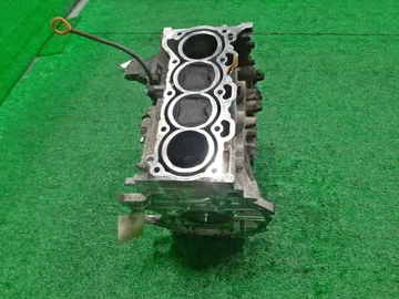 БЛОК ДВИГАТЕЛЯ НА TOYOTA ISIS ZGM15G 2ZR-FAE