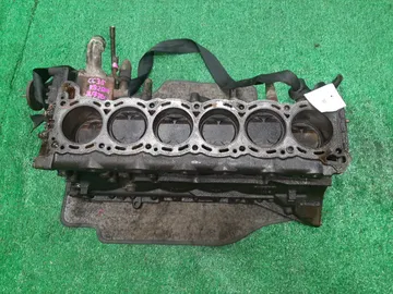 БЛОК ДВИГАТЕЛЯ НА NISSAN LAUREL GC35 RB25DE