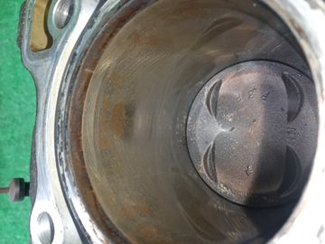 БЛОК ДВИГАТЕЛЯ НА HONDA STEPWGN RF1 B20B
