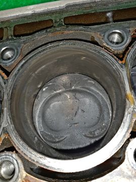 БЛОК ДВИГАТЕЛЯ НА VOLKSWAGEN TOURAN 1T2 BMY
