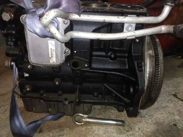 БЛОК ДВИГАТЕЛЯ НА VOLKSWAGEN TOURAN 1T1 BMY