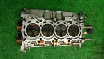 ГОЛОВКА БЛОКА НА TOYOTA ISIS ZGM10G 2ZR-FAE