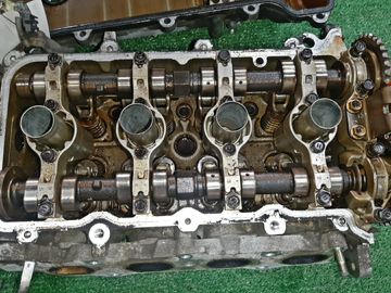 ГОЛОВКА БЛОКА НА TOYOTA VITZ SCP13 2SZ-FE