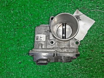 ДРОССЕЛЬНАЯ ЗАСЛОНКА НА SMART FORFOUR W453 M281.920