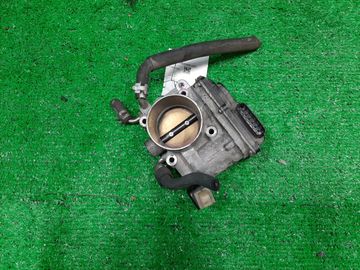 ДРОССЕЛЬНАЯ ЗАСЛОНКА НА TOYOTA AVENSIS AZT255 1AZ-FSE