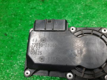 ДРОССЕЛЬНАЯ ЗАСЛОНКА НА TOYOTA AVENSIS AZT255 1AZ-FSE