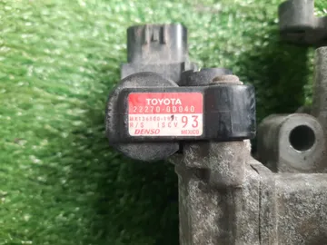 ДРОССЕЛЬНАЯ ЗАСЛОНКА НА TOYOTA WISH ZNE14G 1ZZ-FE