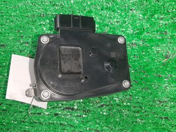 ДРОССЕЛЬНАЯ ЗАСЛОНКА НА SUZUKI HUSTLER MR92S R06D