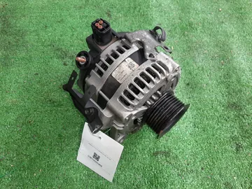 ГЕНЕРАТОР НА TOYOTA AVENSIS AZT250 1AZ-FSE