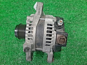 ГЕНЕРАТОР НА TOYOTA NOAH ZRR70G 3ZR-FAE