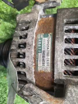 ГЕНЕРАТОР НА TOYOTA CAMRY ACV40 2AZ-FE