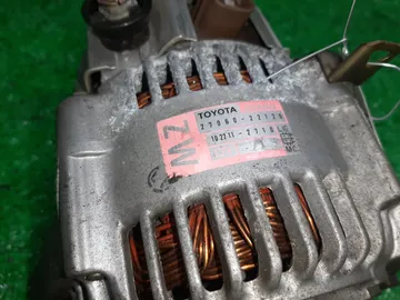 ГЕНЕРАТОР НА TOYOTA PREMIO ZZT240 1ZZ-FE