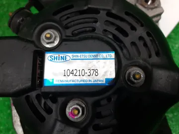 ГЕНЕРАТОР НА TOYOTA AVENSIS AZT255 1AZ-FSE