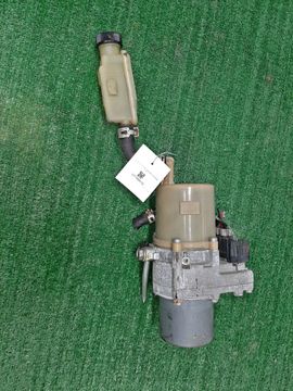 НАСОС ГИДРОУСИЛИТЕЛЯ НА MAZDA AXELA BK5P ZY-VE