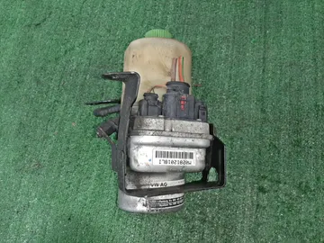 НАСОС ГИДРОУСИЛИТЕЛЯ НА VOLKSWAGEN POLO 6R1