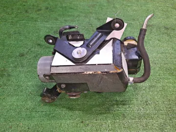 НАСОС ГИДРОУСИЛИТЕЛЯ НА NISSAN ELGRAND TNE52 QR25DE