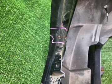 БАМПЕР НА NISSAN LEAF ZE0