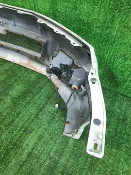 БАМПЕР НА MITSUBISHI CHARIOT GRANDIS N84W