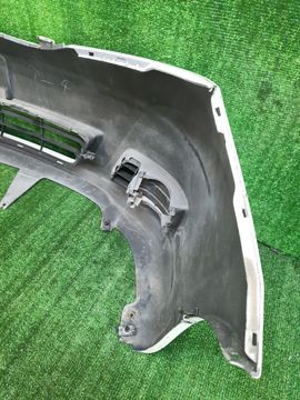 БАМПЕР НА TOYOTA ISIS ZNM10G