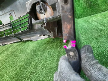 БАМПЕР НА TOYOTA WISH ZNE10G