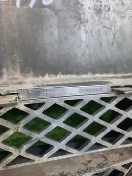 БАМПЕР НА BMW 323I E90