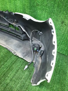 БАМПЕР НА NISSAN SERENA C26