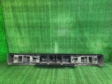 БАМПЕР НА ISUZU ELF NPR81