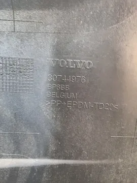 БАМПЕР НА VOLVO V50 MW43