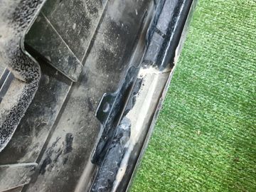 БАМПЕР НА TOYOTA PRIUS ZVW30