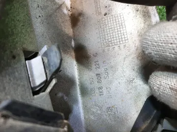 БАМПЕР НА VOLKSWAGEN SCIROCCO 137