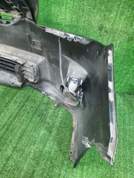 БАМПЕР НА TOYOTA PRIUS ZVW30