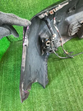 БАМПЕР НА TOYOTA PRIUS ZVW30