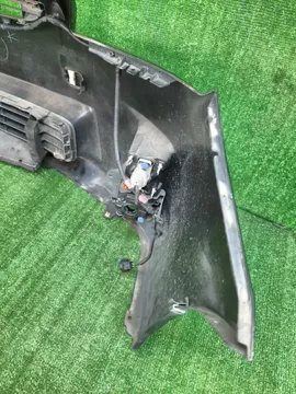 БАМПЕР НА TOYOTA PRIUS ZVW30