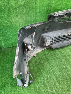 БАМПЕР НА TOYOTA PRIUS ZVW30