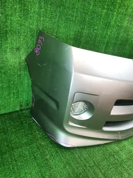 БАМПЕР НА TOYOTA VOXY AZR60G