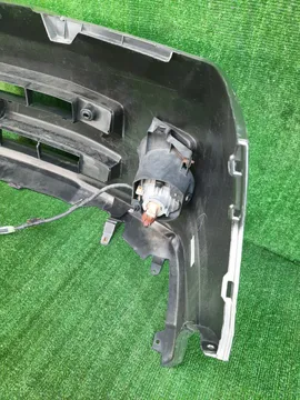 БАМПЕР НА TOYOTA VOXY AZR60G