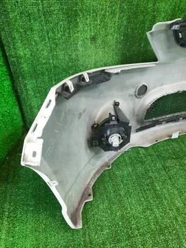 БАМПЕР НА MITSUBISHI GRANDIS NA4W