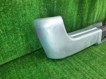 БАМПЕР НА TOYOTA HIACE LH178V