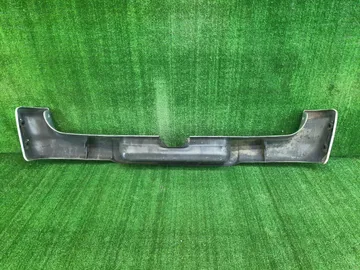 БАМПЕР НА TOYOTA HIACE LH178V