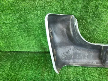 БАМПЕР НА TOYOTA HIACE LH178V