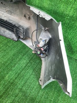 БАМПЕР НА TOYOTA PRIUS ZVW30