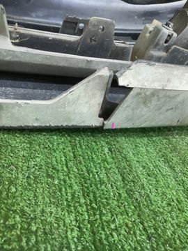 БАМПЕР НА TOYOTA PROGRES JCG11