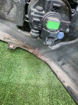 БАМПЕР НА TOYOTA PRIUS ZVW30