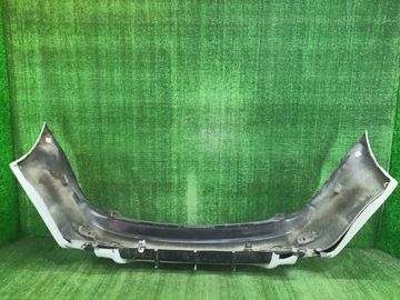 БАМПЕР НА LEXUS IS250 GSE20