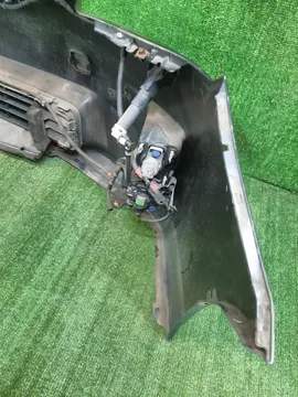 БАМПЕР НА TOYOTA PRIUS ZVW30