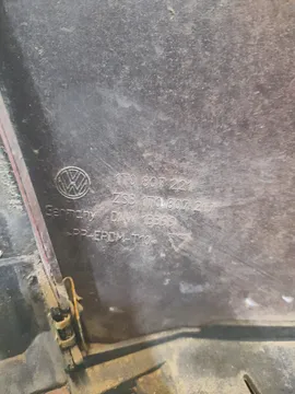 БАМПЕР НА VOLKSWAGEN TOURAN 1T1