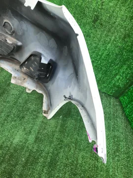 БАМПЕР НА TOYOTA RACTIS NCP120