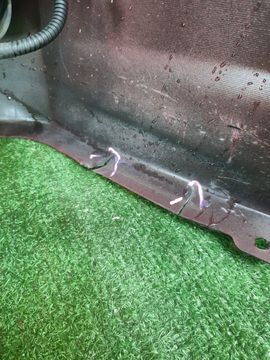 БАМПЕР НА TOYOTA PRIUS ZVW30