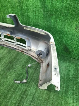 БАМПЕР НА NISSAN LIBERTY RM12