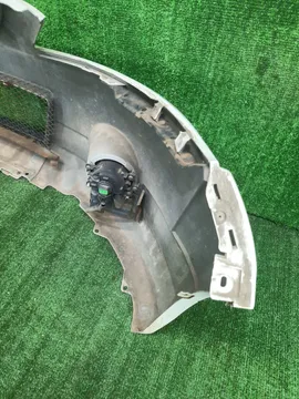 БАМПЕР НА MITSUBISHI GRANDIS NA4W